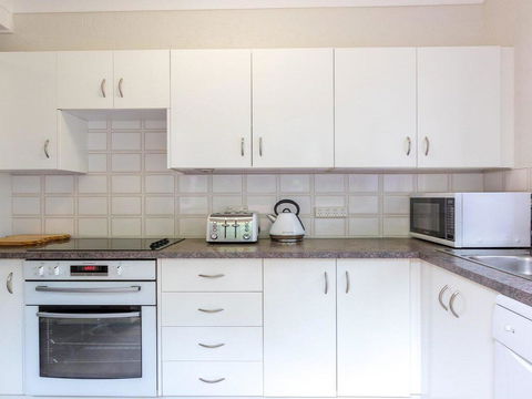Tehidy Townhouse - Accommodation Australia 2