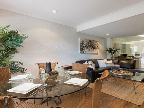 Tehidy Townhouse - Accommodation Australia 3
