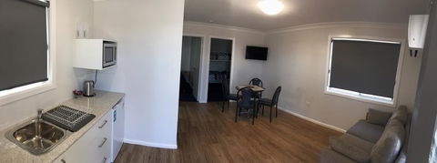 Terminus Hotel - Accommodation Australia 2
