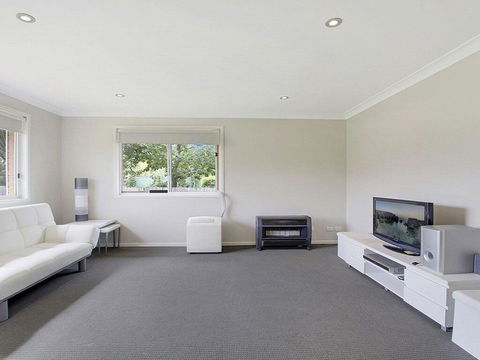 That Pink House! - Comfortable Home Away From Home - Accommodation Australia 1