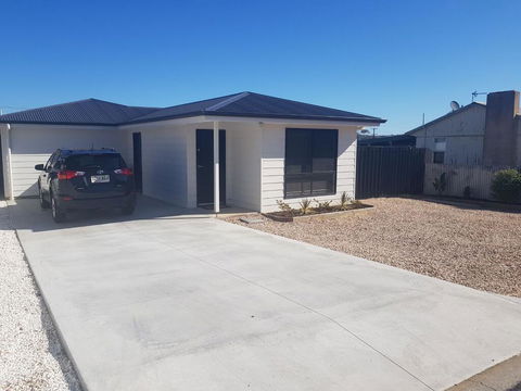 The Baltimore - Family Home Getaway - Accommodation Australia 1
