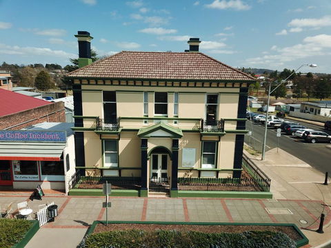 The Bank Guesthouse Glen Innes - Accommodation Australia 0