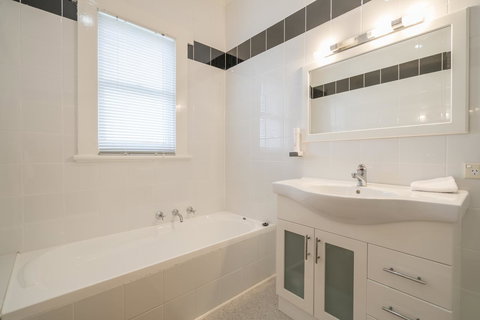 Tarraleah Estate - Australia Shopping 15