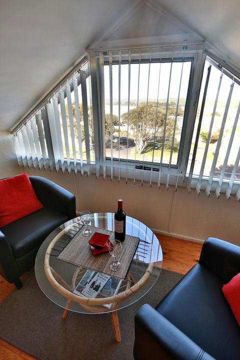 Stamps Of Stanley - Accommodation Australia 12