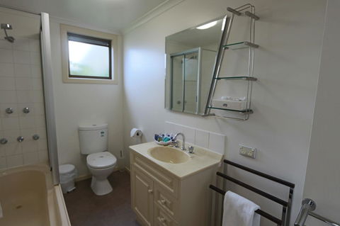 Moonah Central Apartments - Accommodation Australia 27