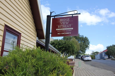 Bridge View Retreat - Accommodation Australia 11