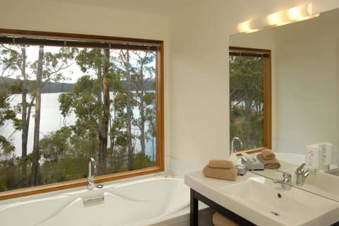 Stewarts Bay Lodge - Accommodation Australia 28