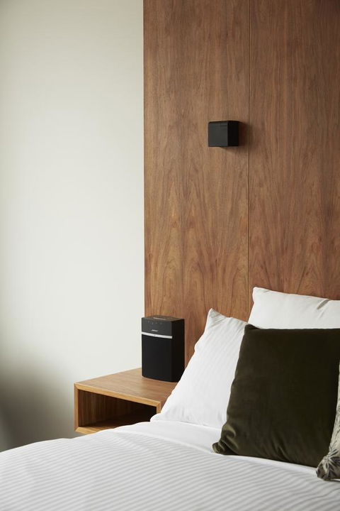 Moss Hotel - Accommodation Australia 6