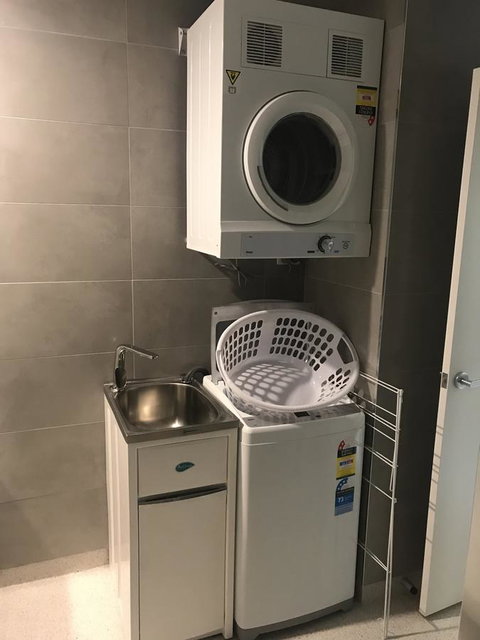 Risdon Brook Hotel - Australia Shopping 8