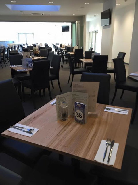 Risdon Brook Hotel - Australia Shopping 2