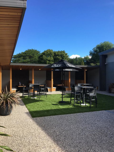 Risdon Brook Hotel - Australia Shopping 5