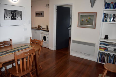 Beachside Taroona With Spa - Accommodation Australia 8
