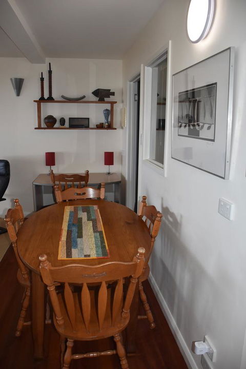 Beachside Taroona With Spa - Accommodation Australia 9