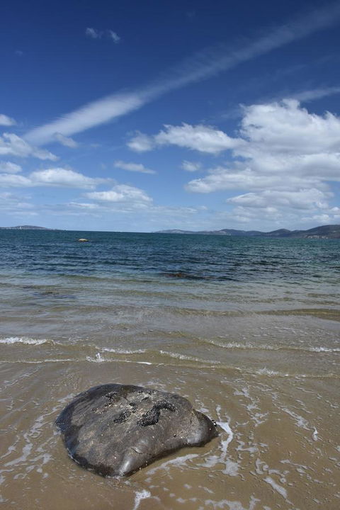 Beachside Taroona With Spa - Accommodation Australia 31