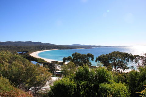 DOLPHIN LOOKOUT COTTAGE - Amazing Views Of The Bay Of Fires - Accommodation Australia 9