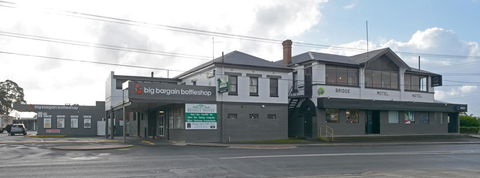 Bridge Hotel - Accommodation Australia 13