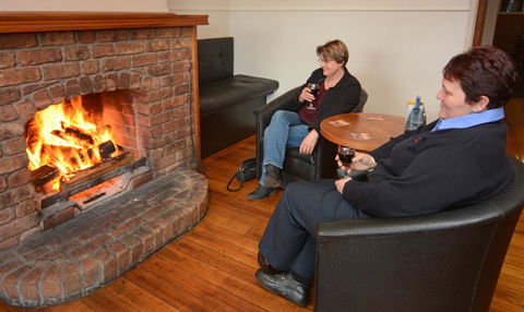 Bridge Hotel - Accommodation Australia 16