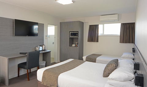 Bridge Hotel - Accommodation Australia 3