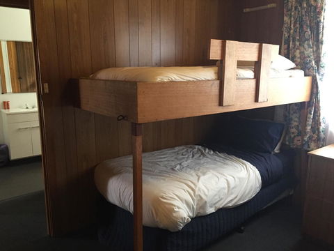 Regatta Point Tavern & Holiday Villas - Accommodation Australia 4