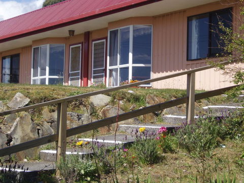 Regatta Point Tavern & Holiday Villas - Accommodation Australia 2