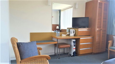Mt Lyell Motor Inn - Accommodation Australia 21