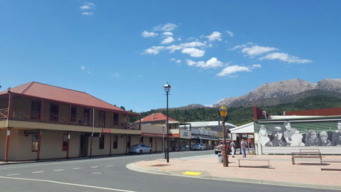 Mt Lyell Motor Inn - Accommodation Australia 33