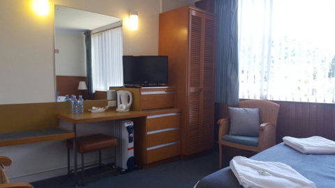 Mt Lyell Motor Inn - Accommodation Australia 32