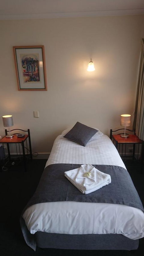 Mt Lyell Motor Inn - Accommodation Australia 25