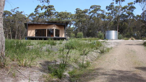 BAY OF FIRES ECO HUT Off Grid Experience At Binalong Bay - Accommodation Australia 20