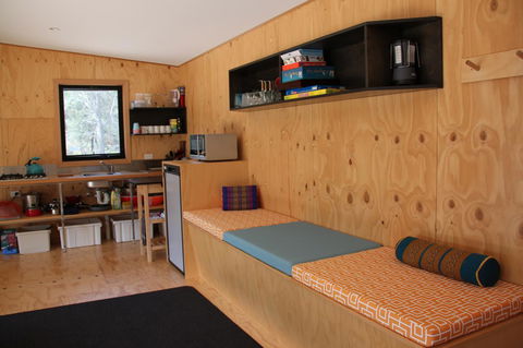 BAY OF FIRES ECO HUT Off Grid Experience At Binalong Bay - Accommodation Australia 10