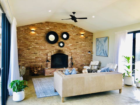 EMBRACING EVANDALE - Hosted By L'Abode Accommodation - Accommodation Australia 6