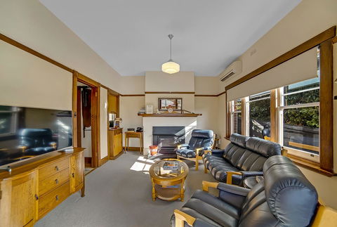 Gorgeous Hobart Accommodation - Park On Park - New Town - Australia Shopping 9