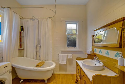 Gorgeous Hobart Accommodation - Park On Park - New Town - Australia Shopping 36