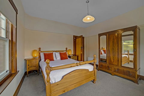 Gorgeous Hobart Accommodation - Park On Park - New Town - Australia Shopping 25