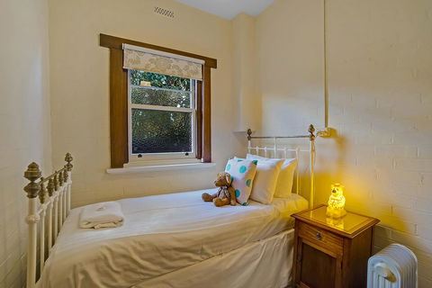 Gorgeous Hobart Accommodation - Park On Park - New Town - Australia Shopping 32