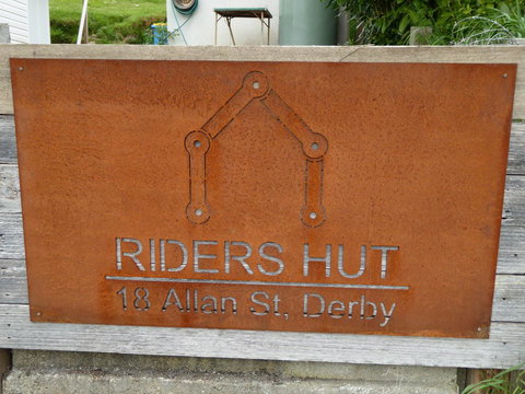 Riders Hut - Derby - Australia Shopping 20