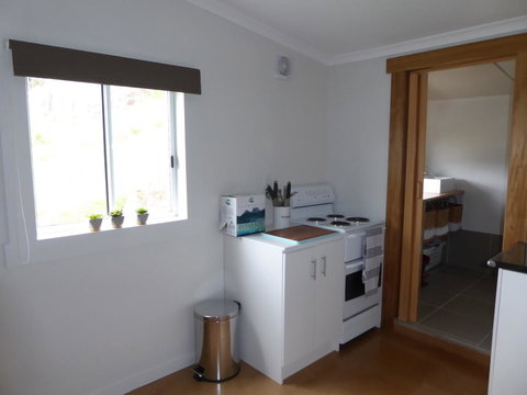 Riders Hut - Derby - Australia Shopping 8