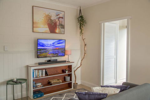New Aptmnt Only 5 Mins To Mona Gallery - Accommodation Australia 0