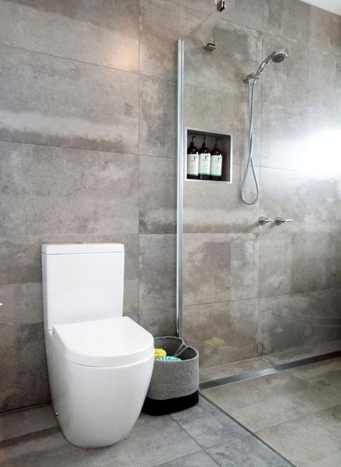Apartment No 1 - Accommodation Australia 21
