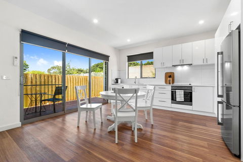 Rosewater Townhouses Dromana - Accommodation Australia 9