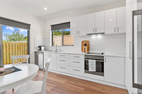 Rosewater Townhouses Dromana - Accommodation Australia 8