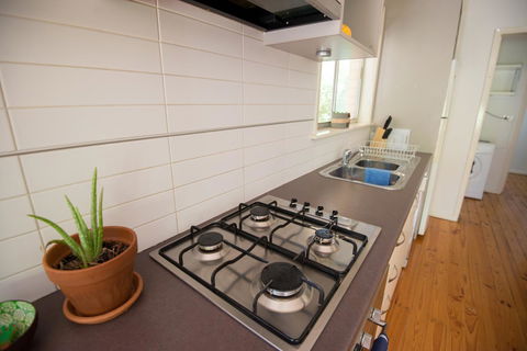 Flora Hill Creek Views - Accommodation Australia 9