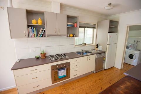 Flora Hill Creek Views - Accommodation Australia 4