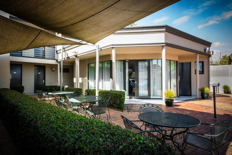 The Waverley International Hotel - Australia Shopping 11