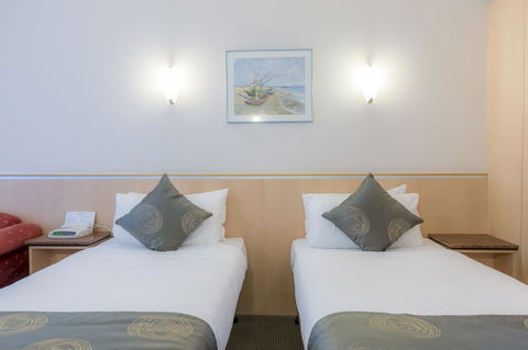 The Waverley International Hotel - Australia Shopping 9