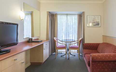 The Waverley International Hotel - Australia Shopping 6