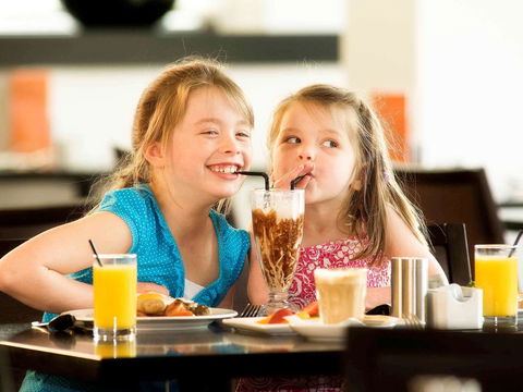 Novotel Melbourne Glen Waverley - Australia Shopping 10