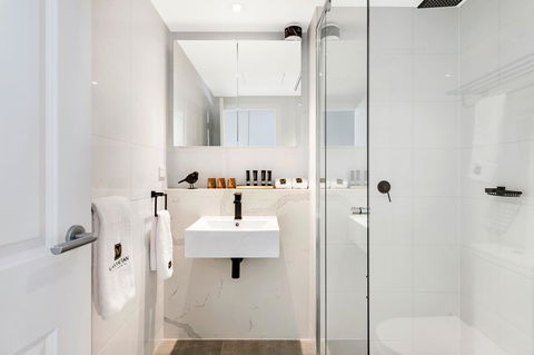 Manhattan Apartments - Notting Hill - Accommodation Australia 21
