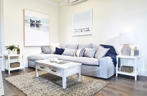 The Royal Hotel Mornington - Accommodation Australia 44