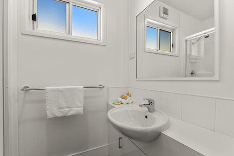 Bright Riverside Holiday Park - Accommodation Australia 8